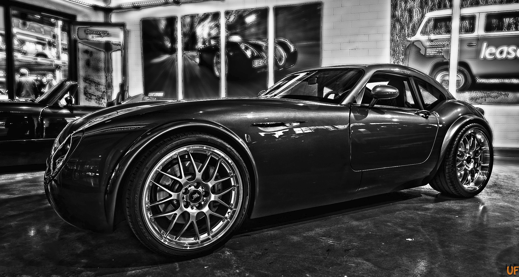 DSC 8842 Wiesmann GT4M HDR 16 Bit 1 SW 2